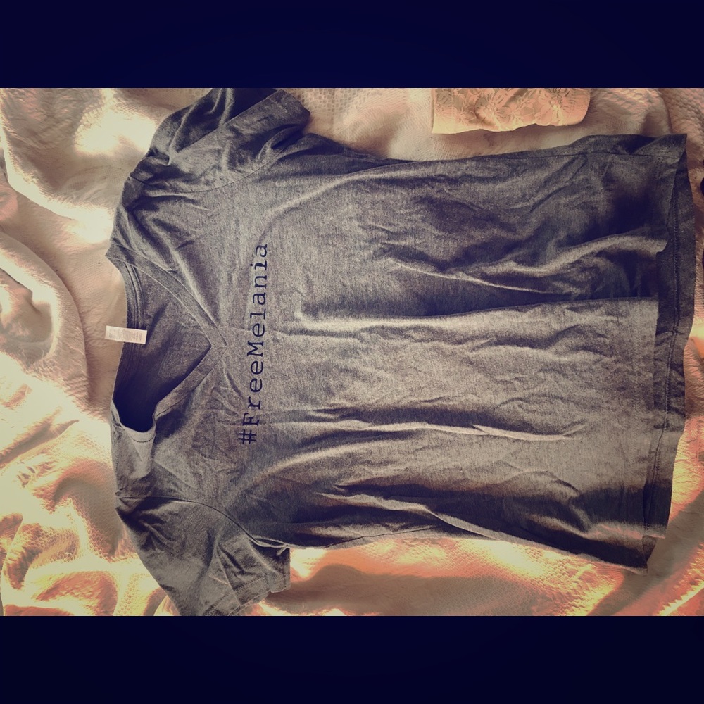 #FreeMelania tee